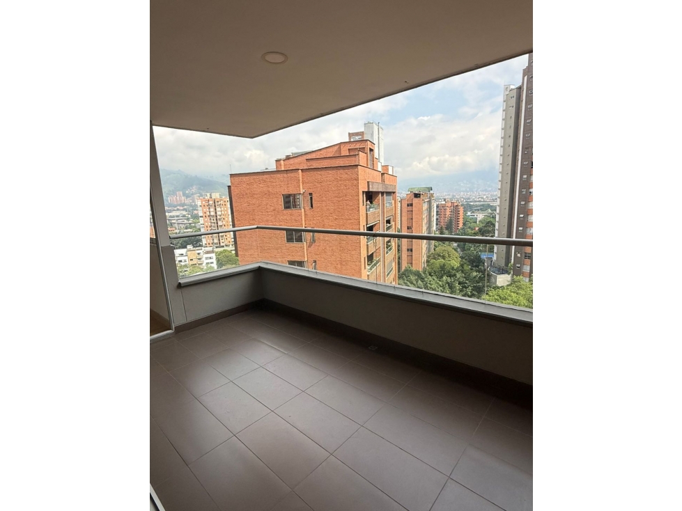 Apartamento Santa María de Los Ángeles 137 metros 1350millones