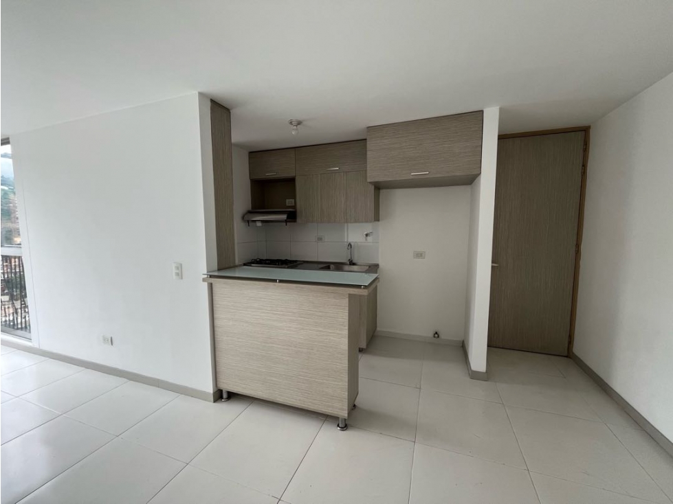 APARTAMENTO SECTOR MAYORCA 70mt2 - 3ALCOBAS-2BAÑOS-UNIDAD COMPLETA — foto 2
