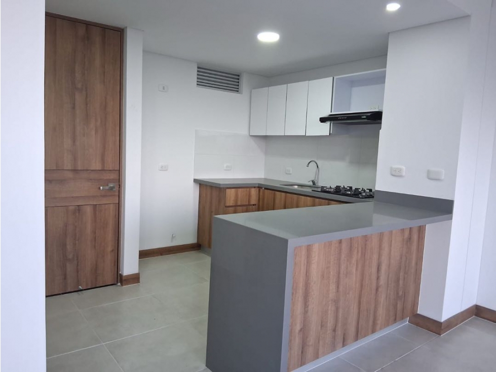 APARTAMENTO SÉPTIMO PISO EN VENTA CONJUNTO OTOBO PALMIRA VALLE — foto 6