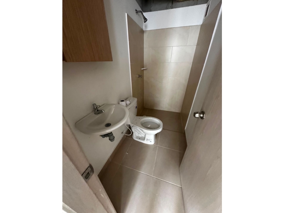 APARTAMENTO TERCER PISO EN ALQUILER CONJUNTO NAPOLI — foto 4