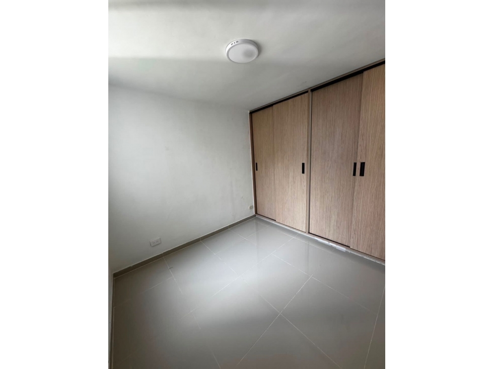 APARTAMENTO TERCER PISO EN ALQUILER CONJUNTO NAPOLI — foto 5