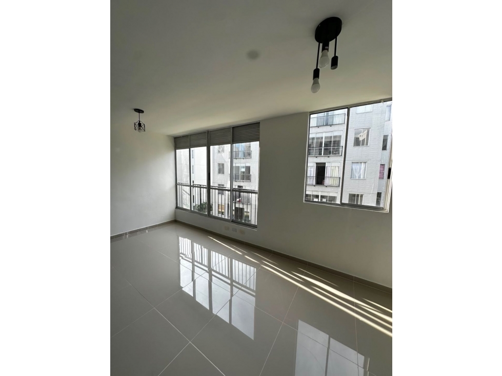 APARTAMENTO TERCER PISO EN ALQUILER CONJUNTO NAPOLI — foto 6