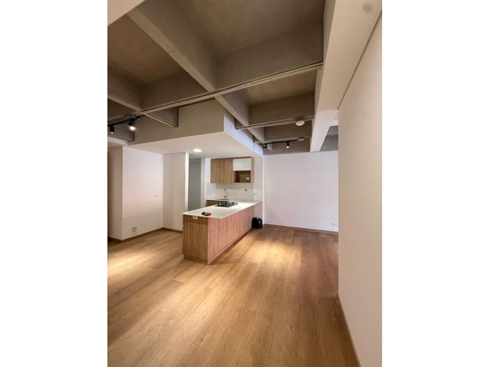 Apartamento tipo industrial en Zúñiga,buena ubicación buen precio