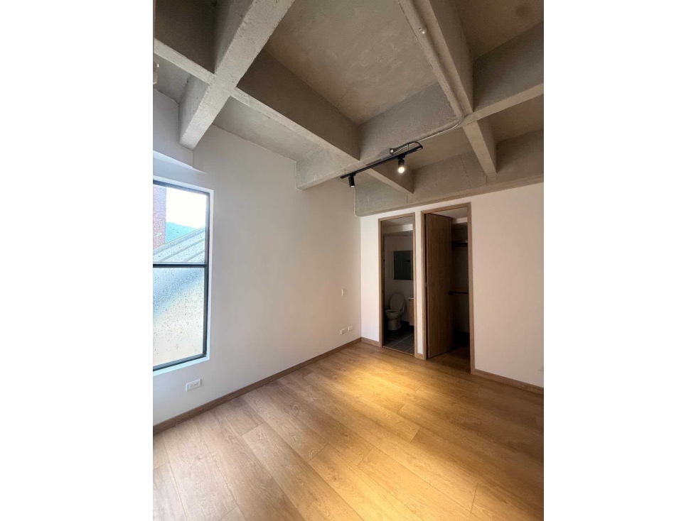 Apartamento tipo industrial en Zúñiga,buena ubicación buen precio — foto 4