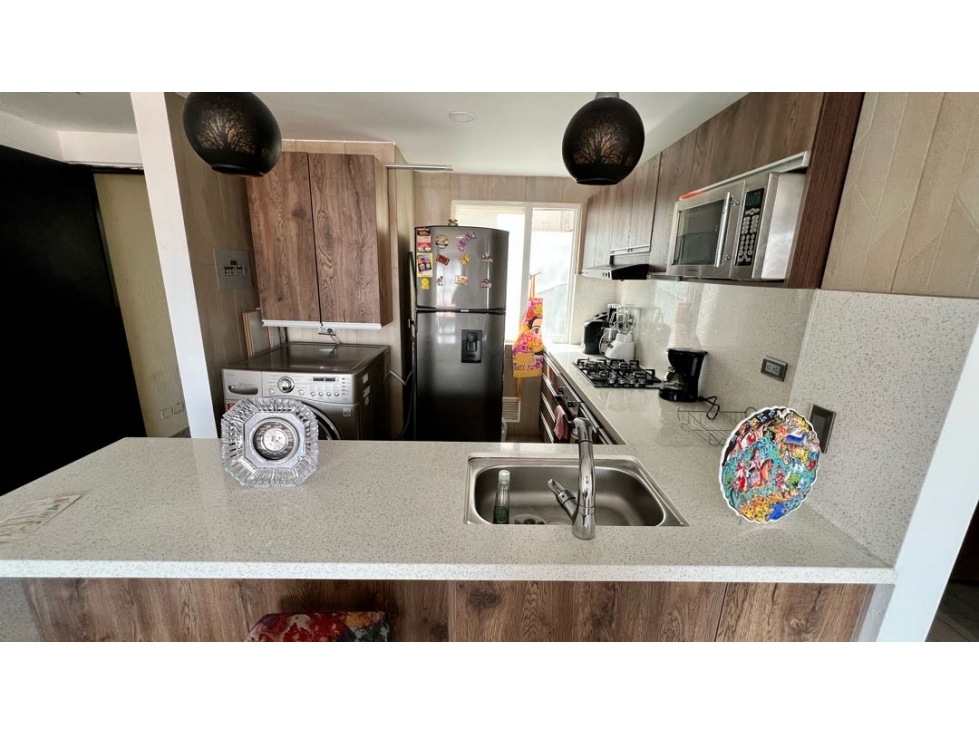 Apartamento Totalmente Remodelado - Barrio Restrepo — foto 3