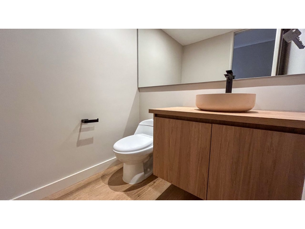APARTAMENTO TOTALMENTE REMODELADO SECTOR ALEJANDRÍA/EL POBLADO — foto 5