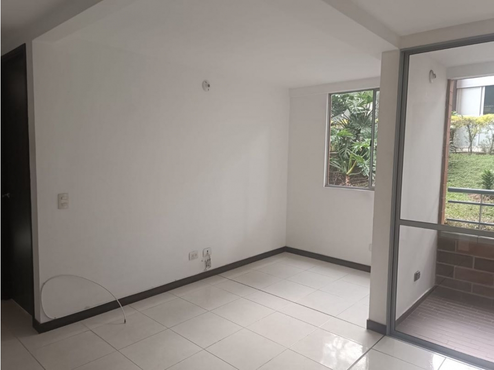 Apartamento ubicado en Envigado ~ La Cuenca parte baja — foto 4