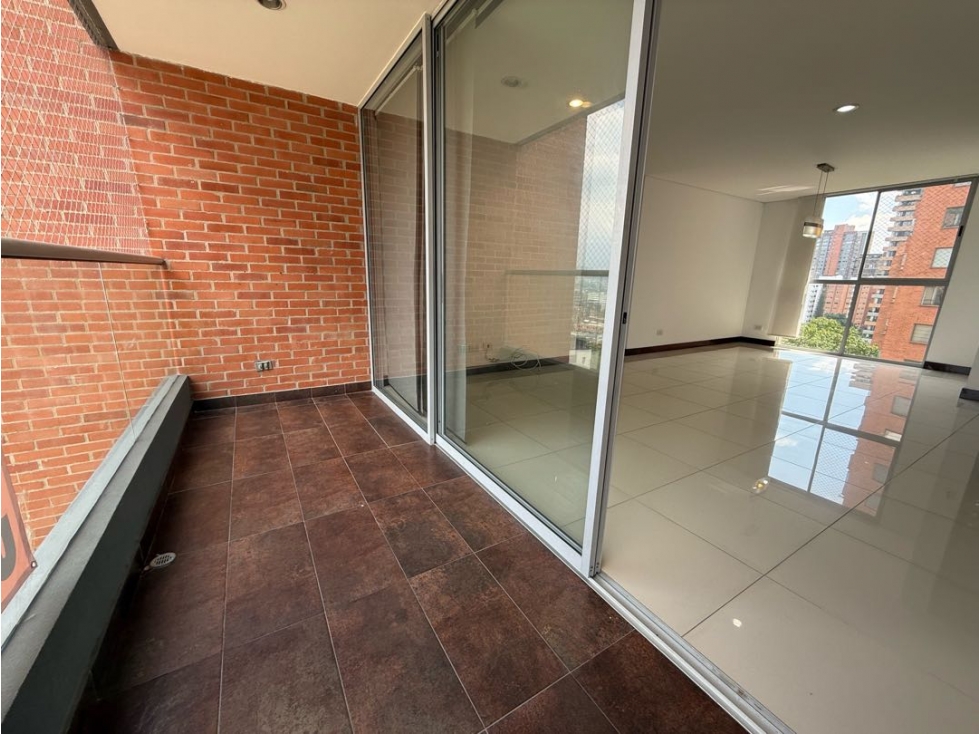 APARTAMENTO UBICADO EN LALINDE EN UNODAD COMPLETA — foto 3