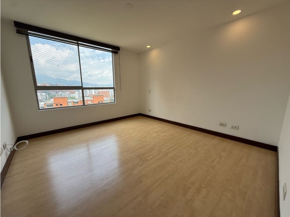 APARTAMENTO UBICADO EN LALINDE EN UNODAD COMPLETA — foto 5