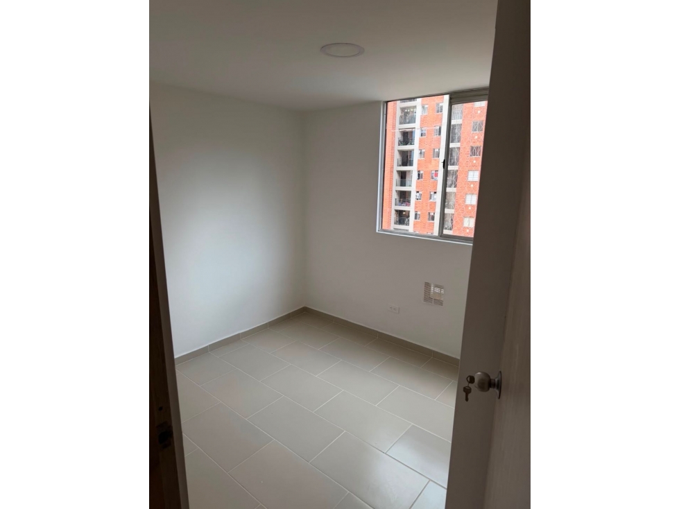 APARTAMENTO UBICADO EN SABANETA EN UNIDAD COMPLETA@ — foto 3