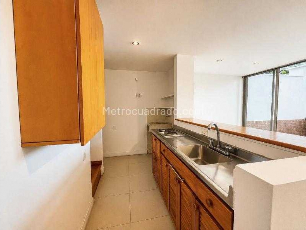 Apartamento duplex aguacatala av las vegas al lado de la EAFIT y metro — foto 3