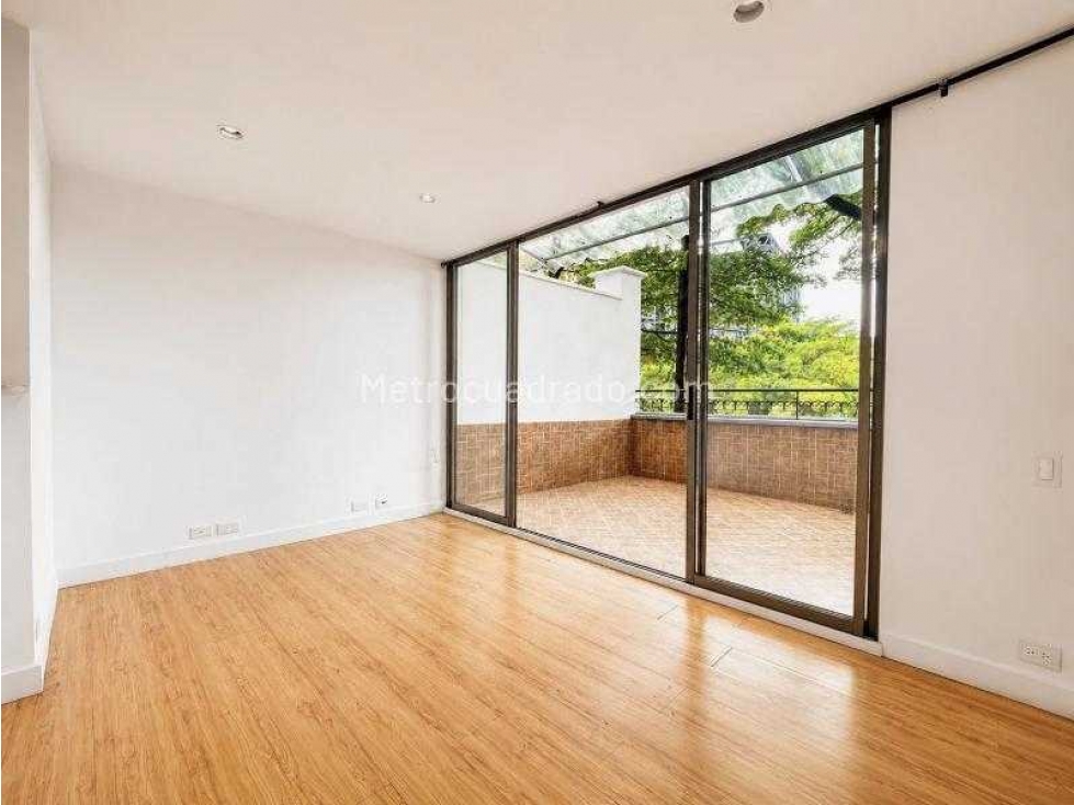 Apartamento duplex aguacatala av las vegas al lado de la EAFIT y metro — foto 4