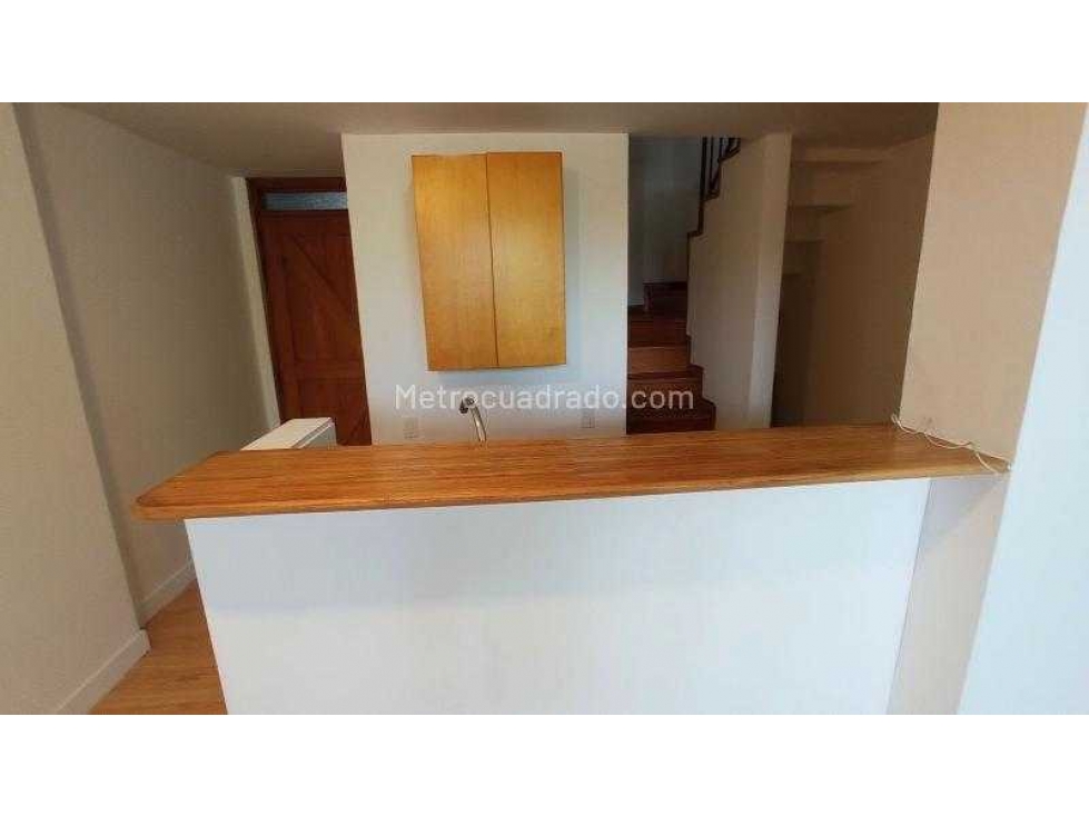 Apartamento duplex aguacatala av las vegas al lado de la EAFIT y metro — foto 6
