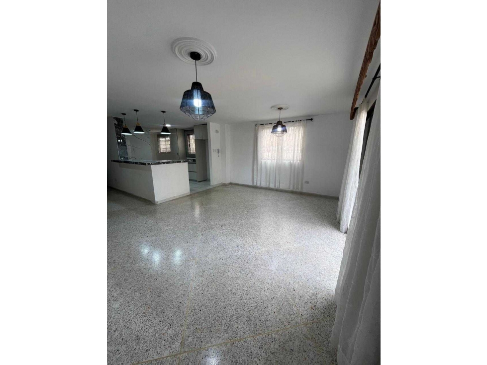 APARTAMENTO VENTA BARRIO TABOR — foto 2