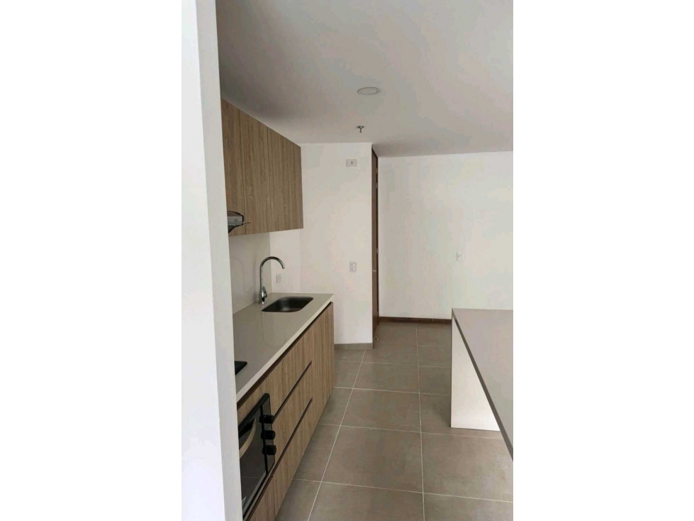 Apartamento venta cuenca vista campestre con parqueadero y util — foto 2
