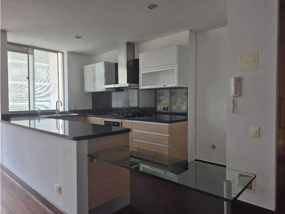 Apartamento Venta El nogal 5 piso Exterior — foto 4