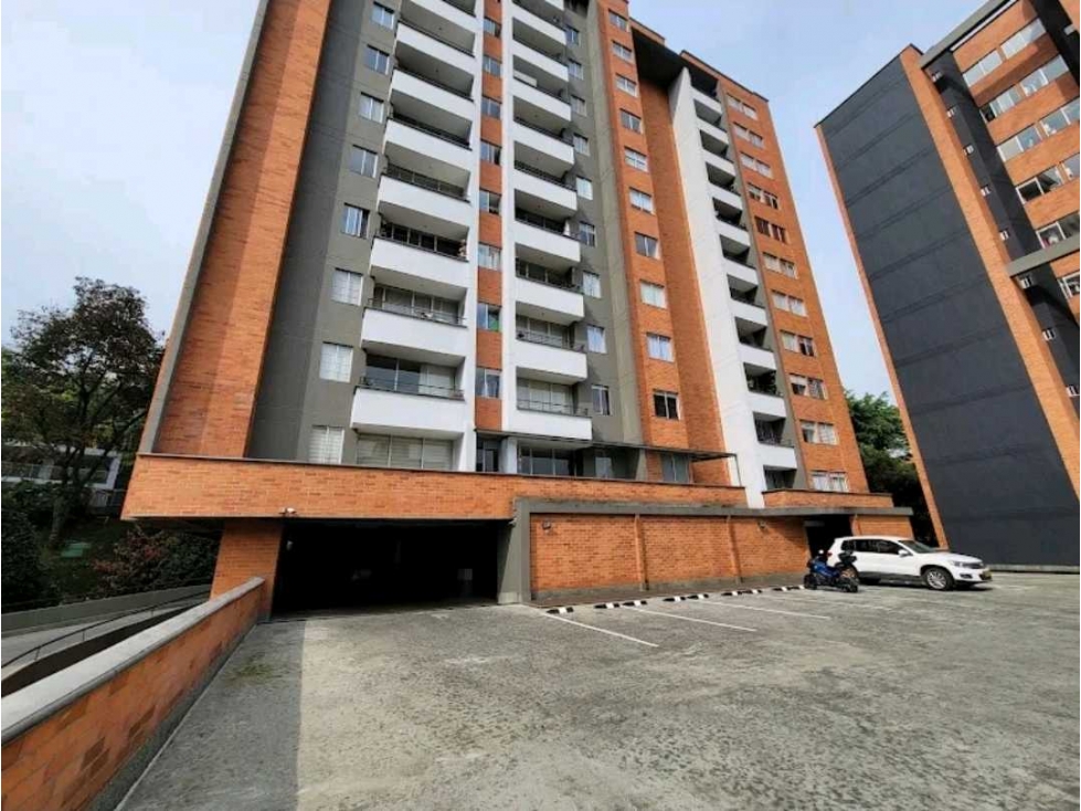 Apartamento venta envigado cumbres con parqueadero y util — foto 2