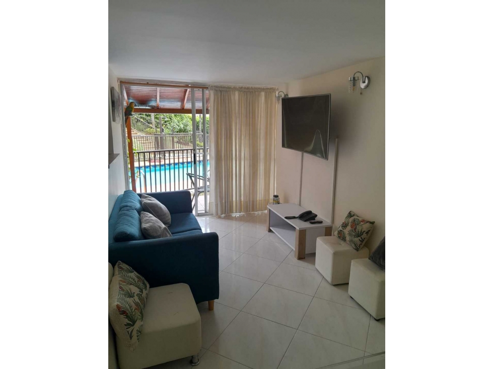 Apartamento venta envigado las cometas buenos acabados 1er piso