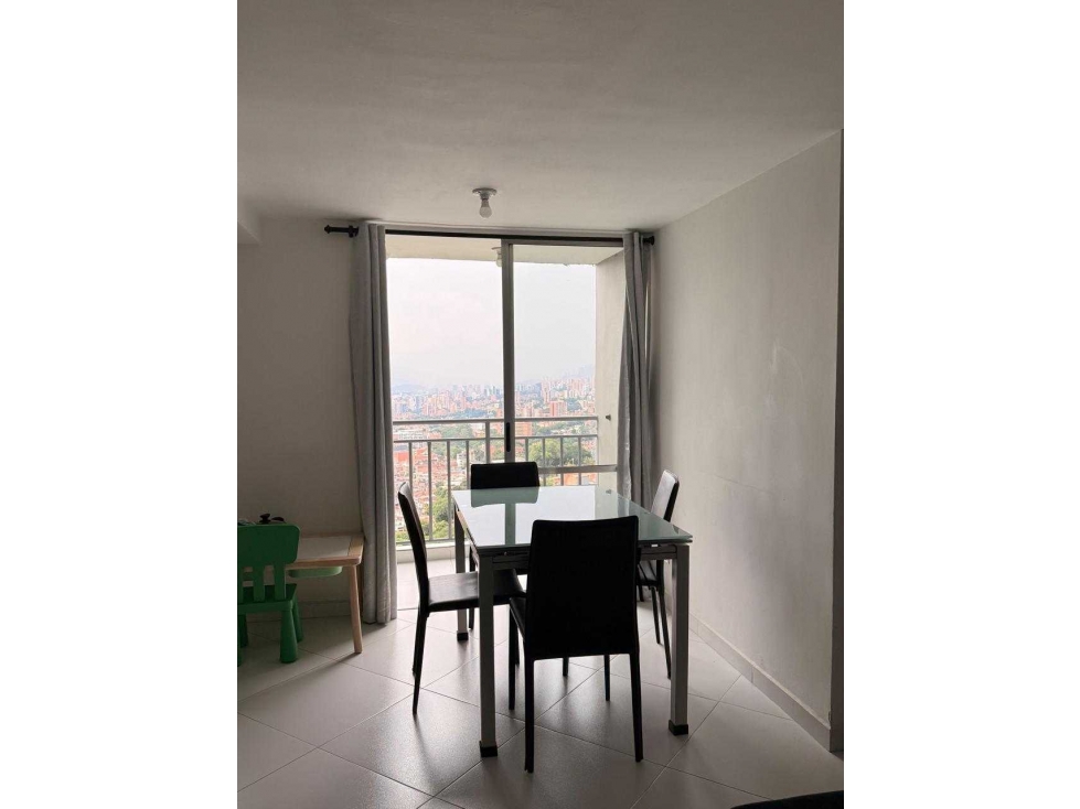 Apartamento venta envigado palmeras con parqueadero vista ciudad!