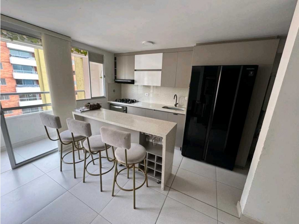 Apartamento venta envigado zona campestre con parqueadero y util