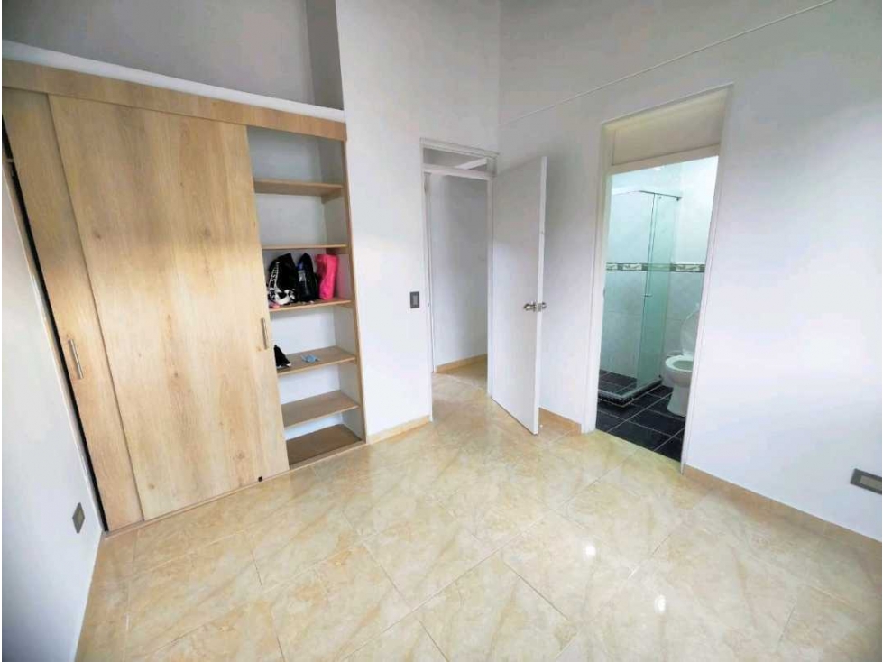 Apartamento venta guayabal cerca a todo zona plana 5to piso escalas — foto 5