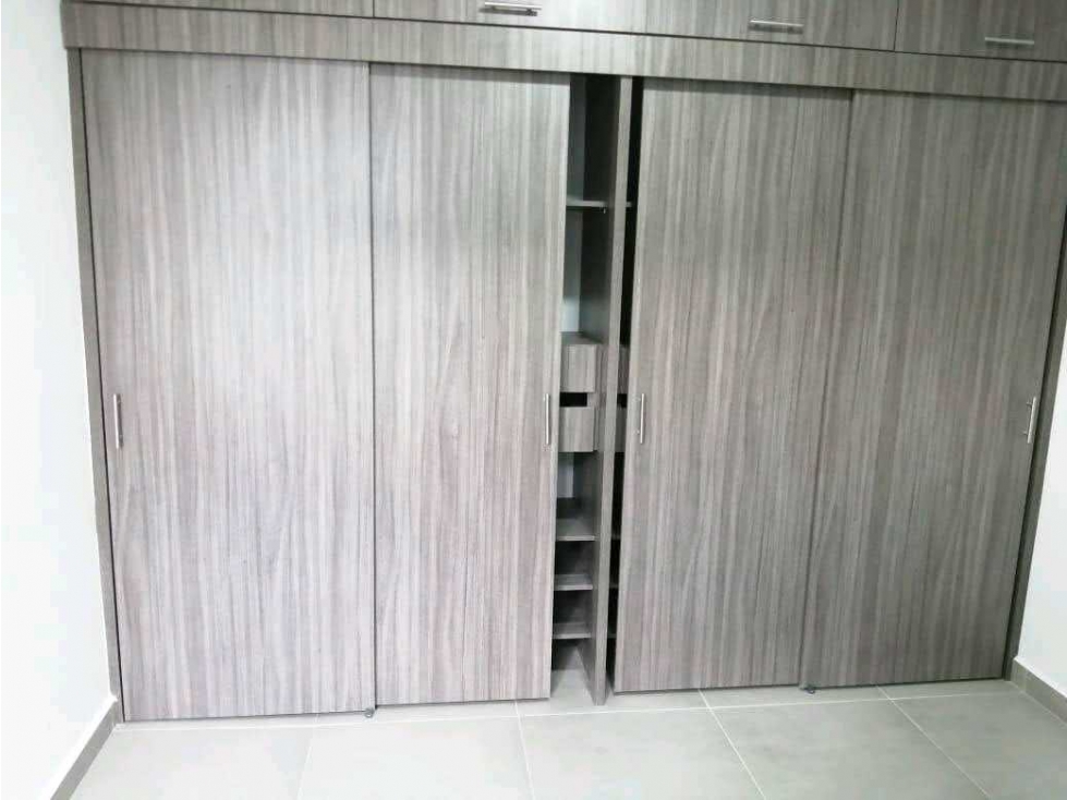 Apartamento venta Itagüí ditaires rentado! Piso alto con linda vista — foto 4