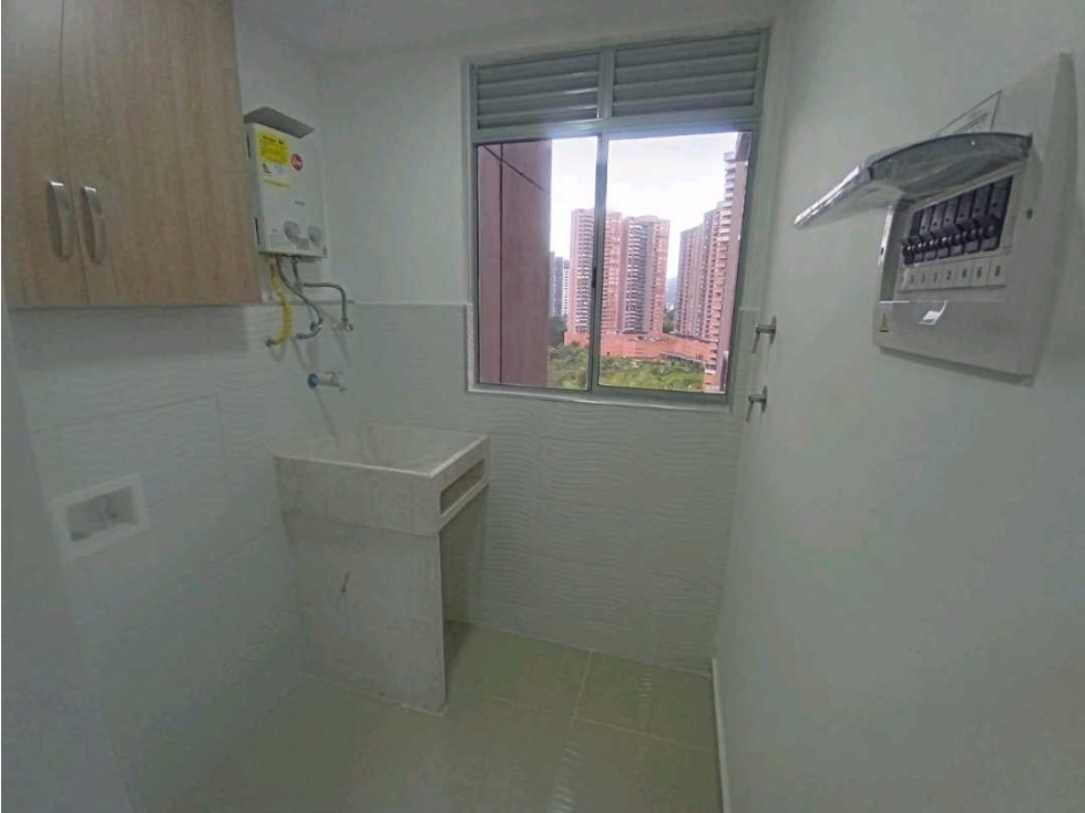 Apartamento venta Itagüí ditaires, parqueadero y util — foto 4