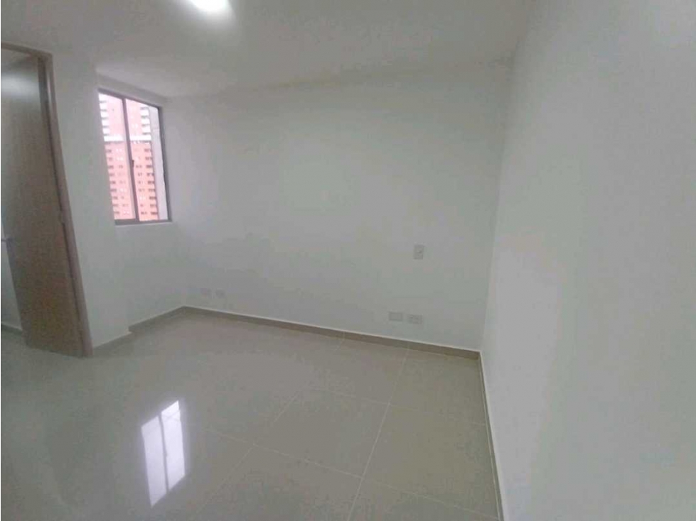 Apartamento venta Itagüí ditaires, parqueadero y util — foto 5