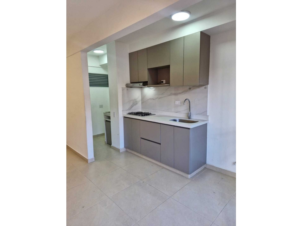Apartamento venta itagui cerca al parque unidad Parqueadero y util — foto 2