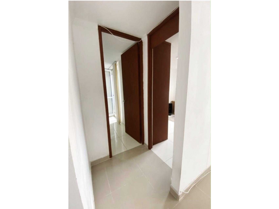 Apartamento venta itagui ditaires 1er piso con terraza y parqueadero — foto 2