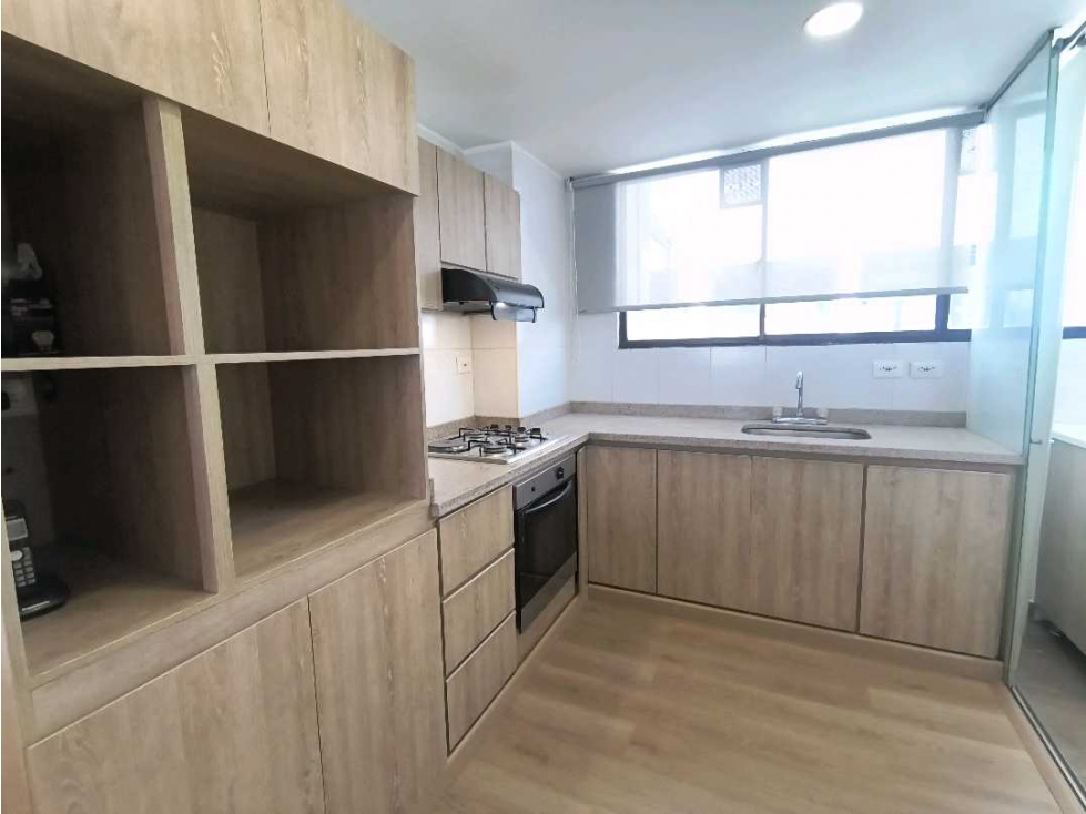 APARTAMENTO VENTA VISTA MONTAÑAS BARRIO LA CASTELLANA — foto 3