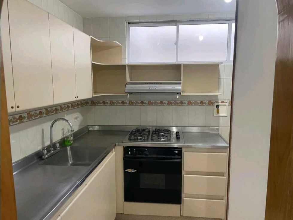Apartamento venta laureles cerca a viva, y al 2do parque, parq y util — foto 4