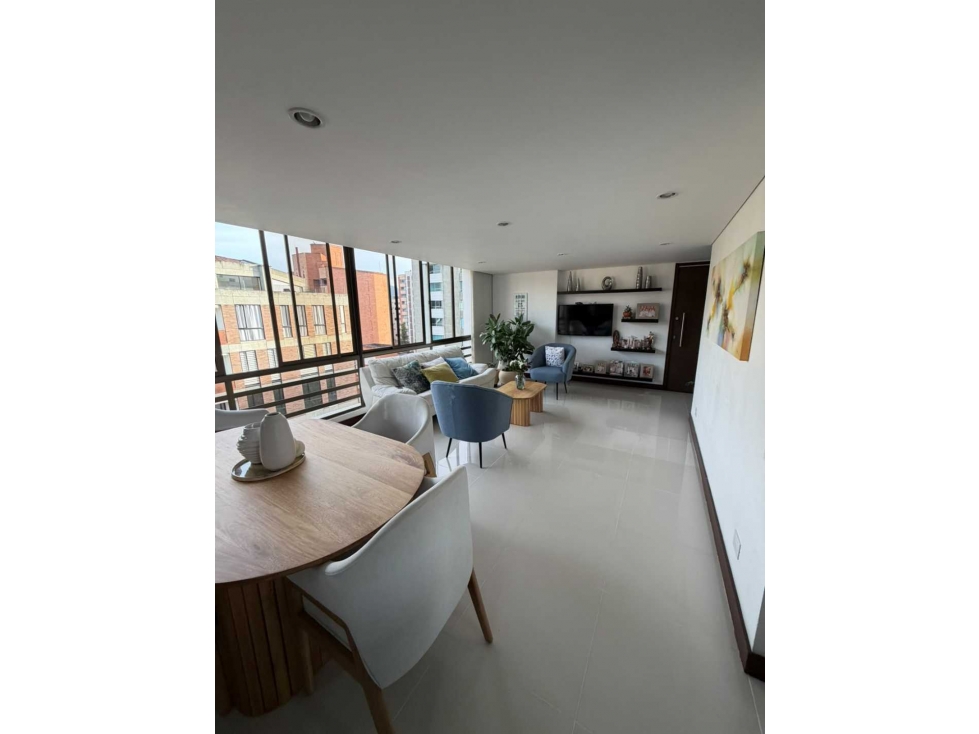 Apartamento venta laureles cerca a todo! 2 Parqueaderos lineales/util — foto 2