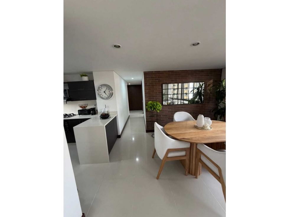 Apartamento venta laureles cerca a todo! 2 Parqueaderos lineales/util — foto 6
