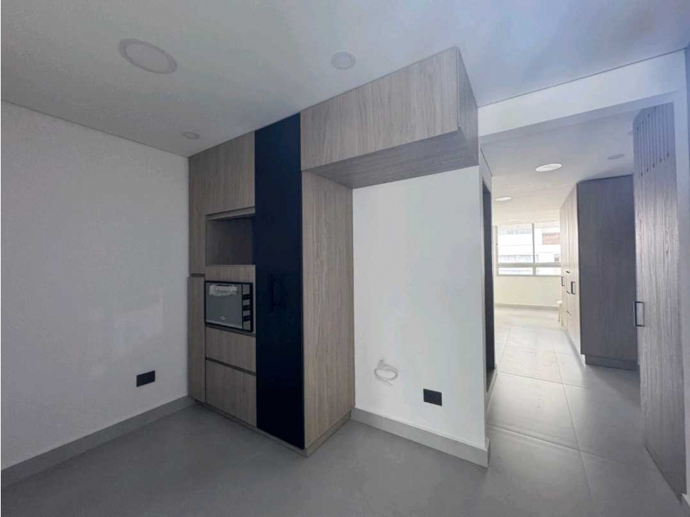 APARTAMENTO VENTA / LAURELES / REMODELADO — foto 5