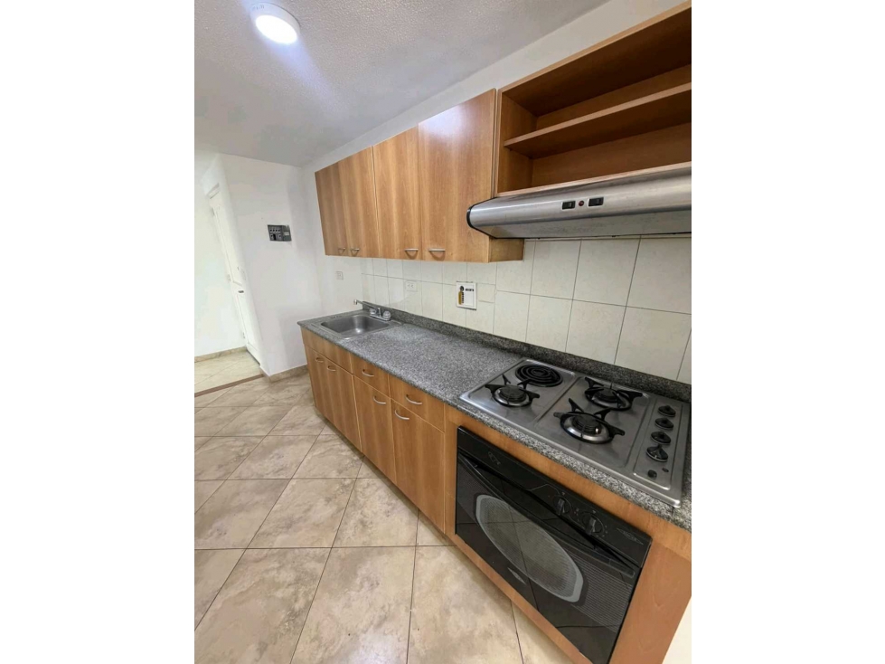 Apartamento venta loma de los bernal con buenos acabados — foto 2