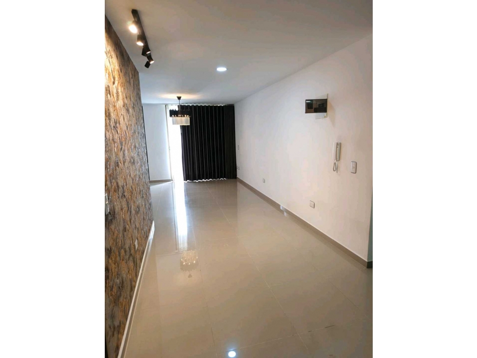 Apartamento venta sabaneta el carmelo la vaquita, parqueadero y util