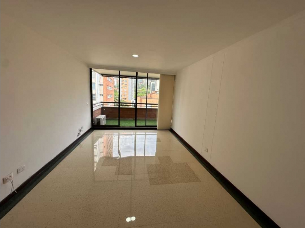 Apartamento venta santa maria de los angeles con 2 parqueaderos/util
