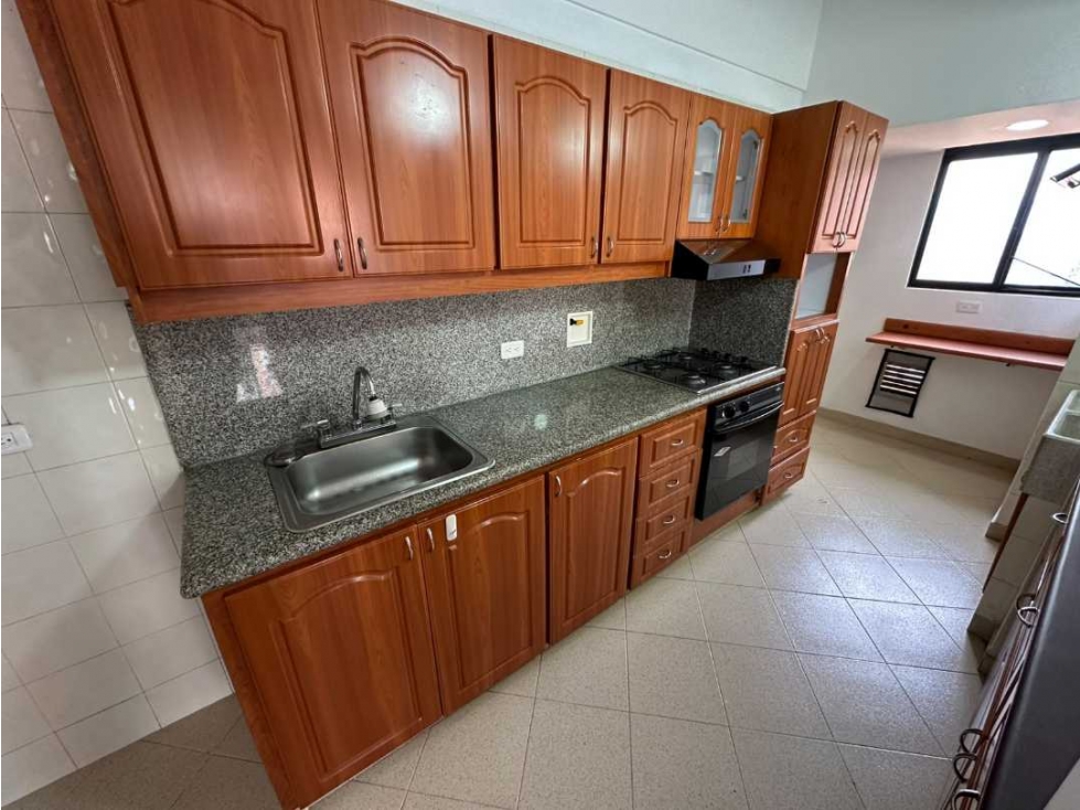 Apartamento venta santa maria de los angeles con 2 parqueaderos/util — foto 4