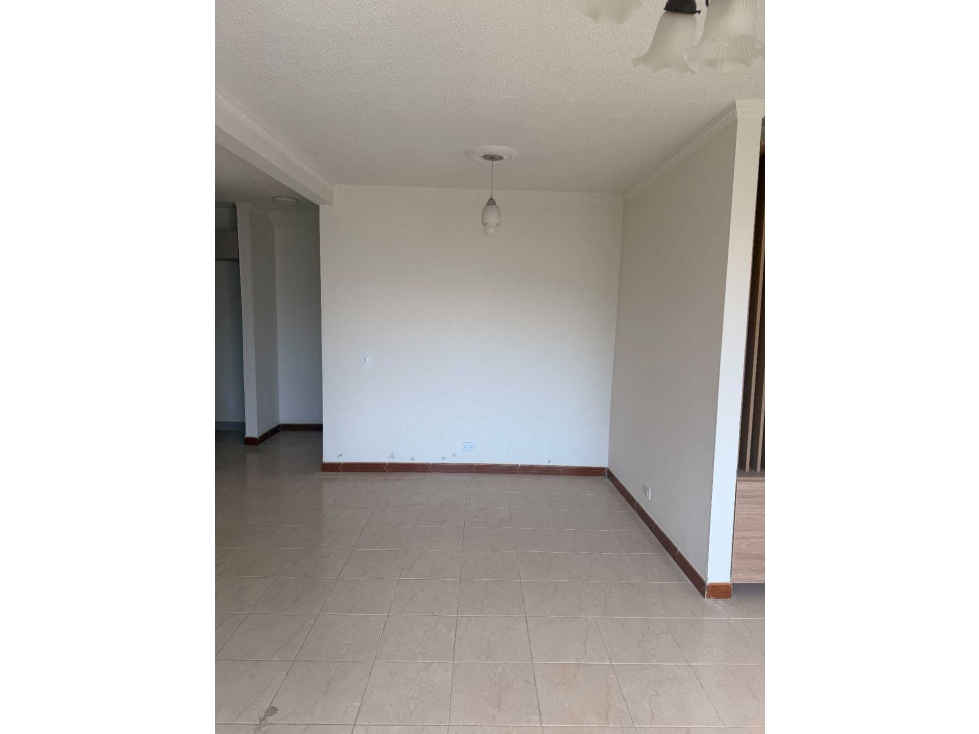 Apartamento venta suramerica cerca estacion y mall parqueadero/util — foto 6