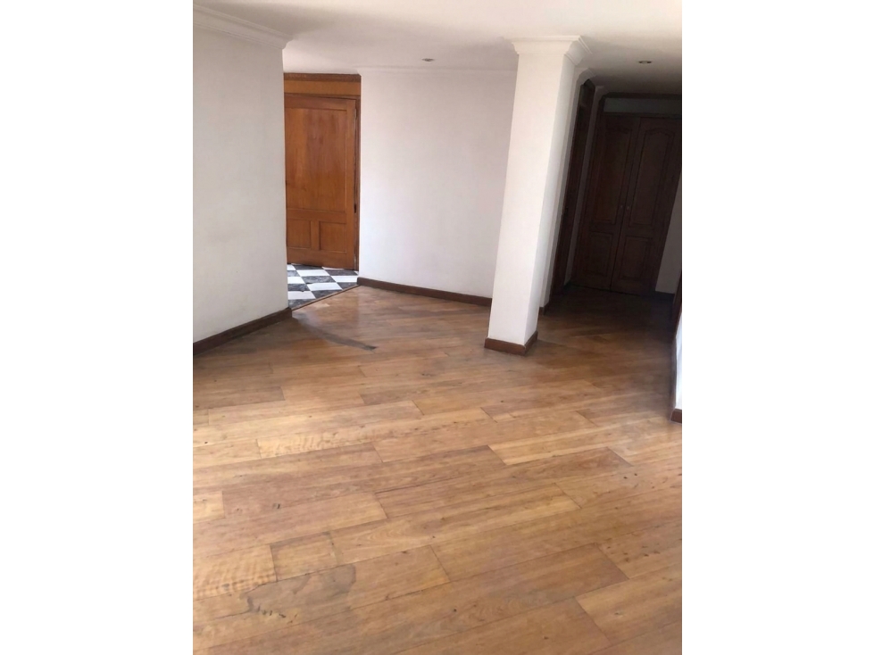 Apartamento y garaje en venta - Bogotá, Cundinamarca — foto 2