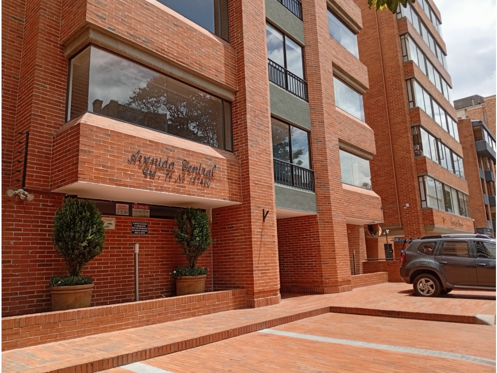 Apartamento y garajes en venta - Bogotá