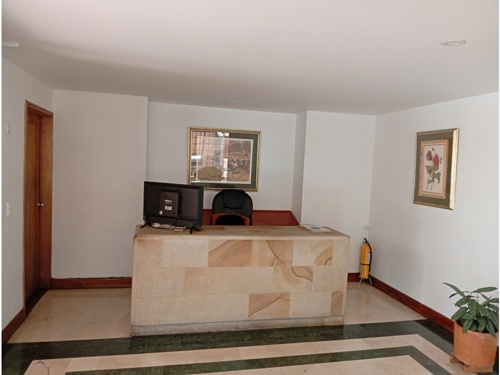 Apartamento y garajes en venta - Bogotá — foto 3