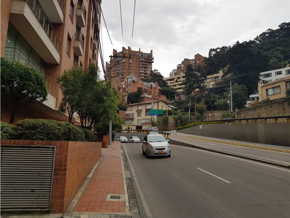 Apartamento y garajes en venta - Bogotá, Cundinamarca — foto 3