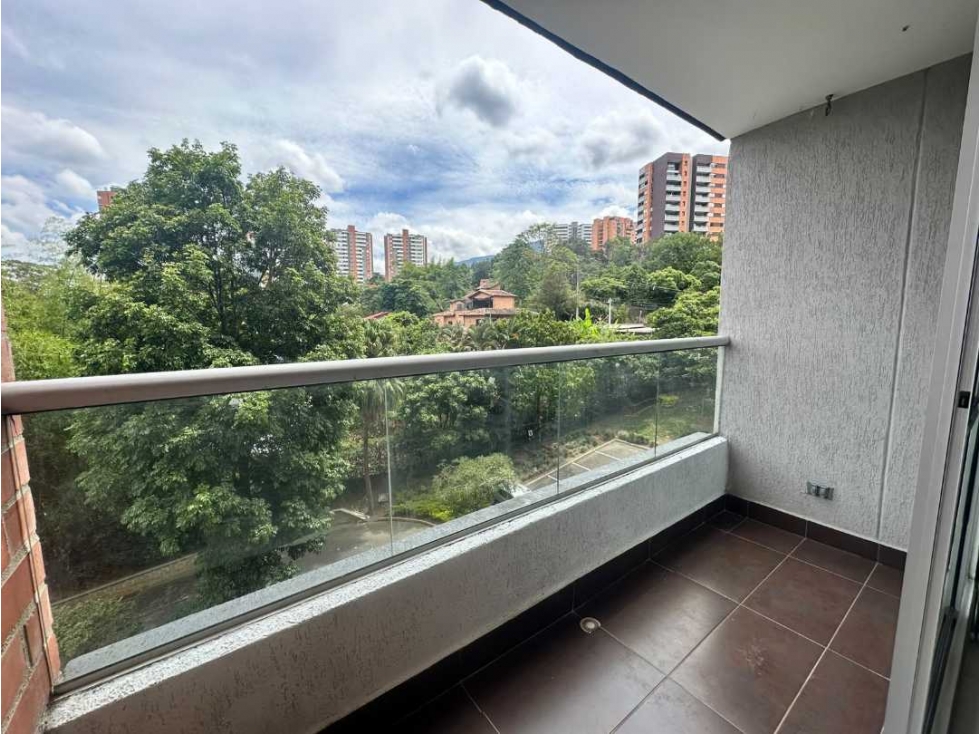 Apartamentoen arriendo el esmeraldal envigado