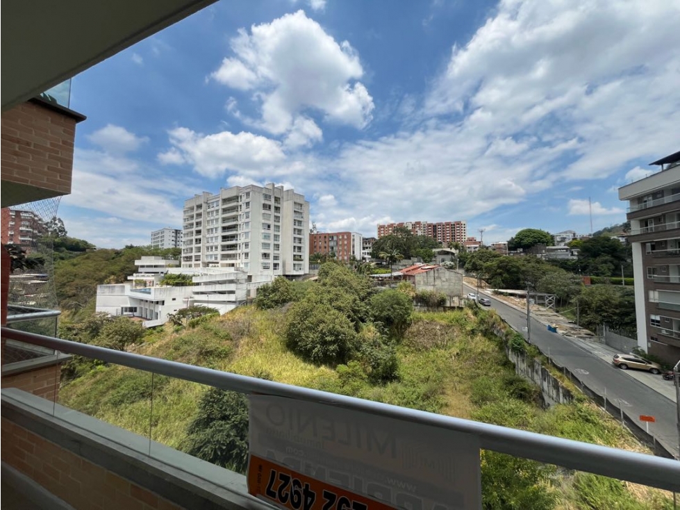 Apartamento.en Renta!! en oeste Santateresita
