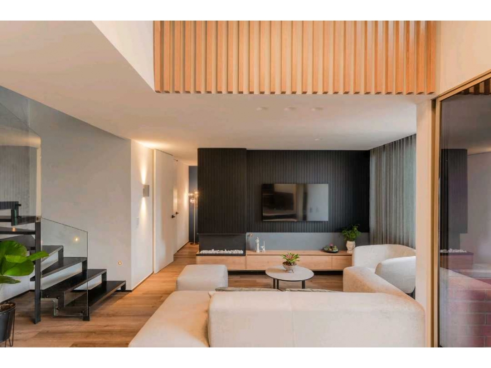 Apartamento dúplex en venta El Poblado, sector padre Marianito. — foto 5