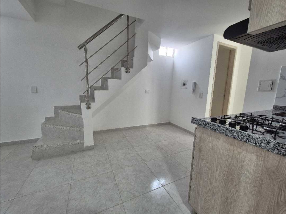APARTAMENTO PRIMERO DE.MAYO P4