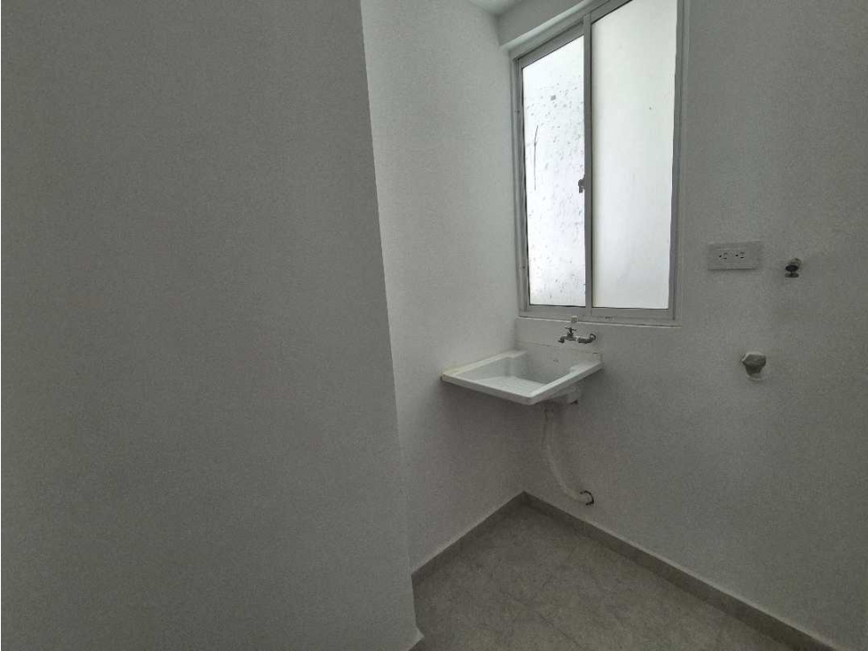 APARTAMENTO PRIMERO DE.MAYO P4 - 5