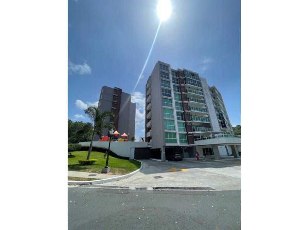 APARTAMENTOS EN ALBROOK/ Proyecto